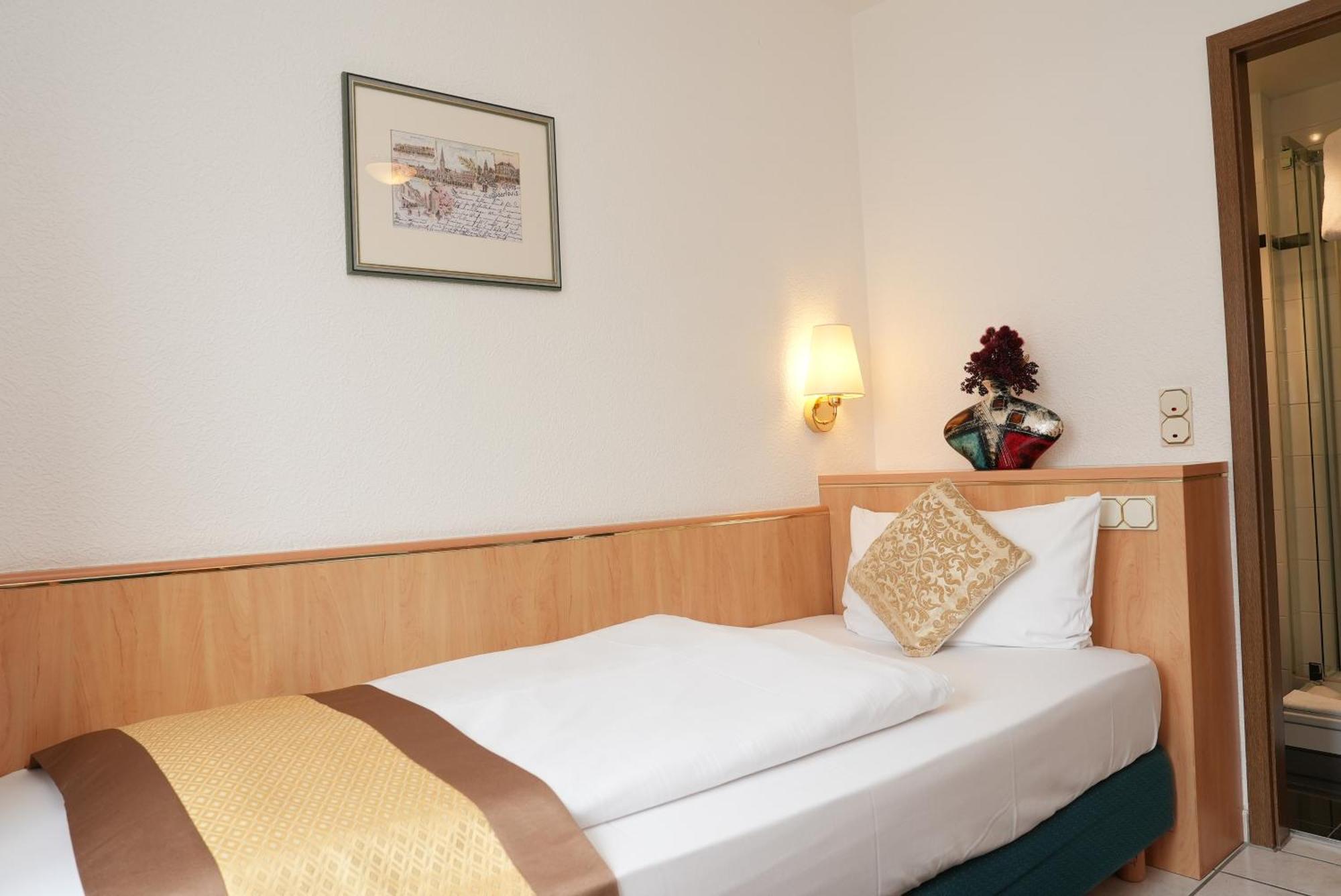 Uno Hotel Posthof Saarlouis Eksteriør bilde